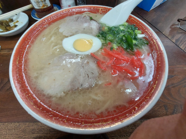 「ラーメン(久留米豚骨) 700円」@九州ラーメン いしの写真