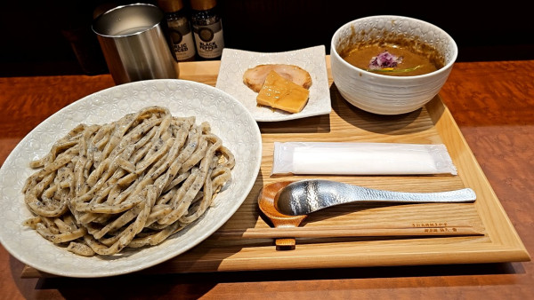 「つけ麺中盛り」@手打式特級多加水 御影麺 鏑矢の写真