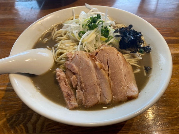 「濃厚煮干しそば」@中村屋総本山の写真