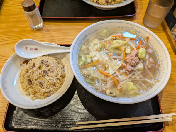 「タンメン+半チャーハン」@平和軒の写真
