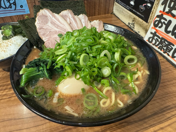 「特製らーめん　ねぎ」@横浜家系らーめん 二代目 武道家の写真