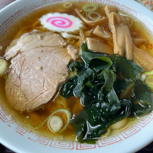 「ラーメン 半チャーハン 800円」@手打ちラーメン つるや食堂の写真