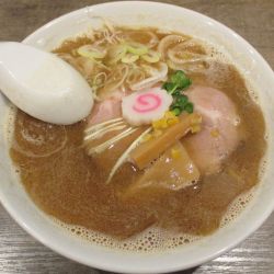 中華そば　950円