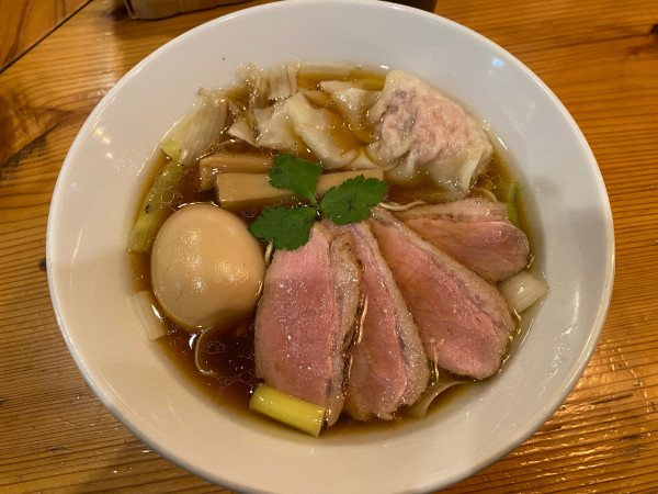 「特製鴨だし醤油ラーメン」@麺堂にしき 西武新宿店の写真