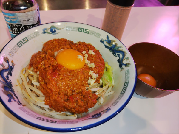 「トマトキーマカレー（S）生卵」@ラーメンボーイズの写真