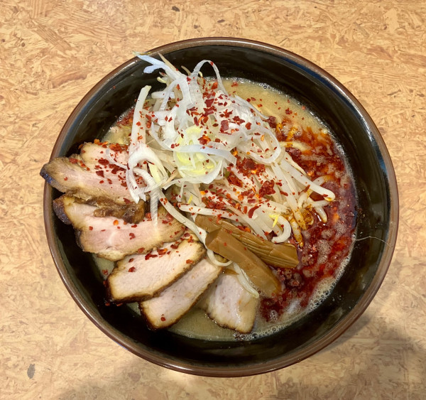 「ちゃーしゅー辛味噌らーめん　1320円」@味噌らーめん屋 ちょりんの写真