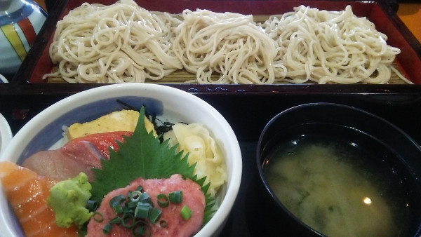 「ランチ ミニちらしせいろ 1180円」@海鮮地鶏そば 大谷の写真