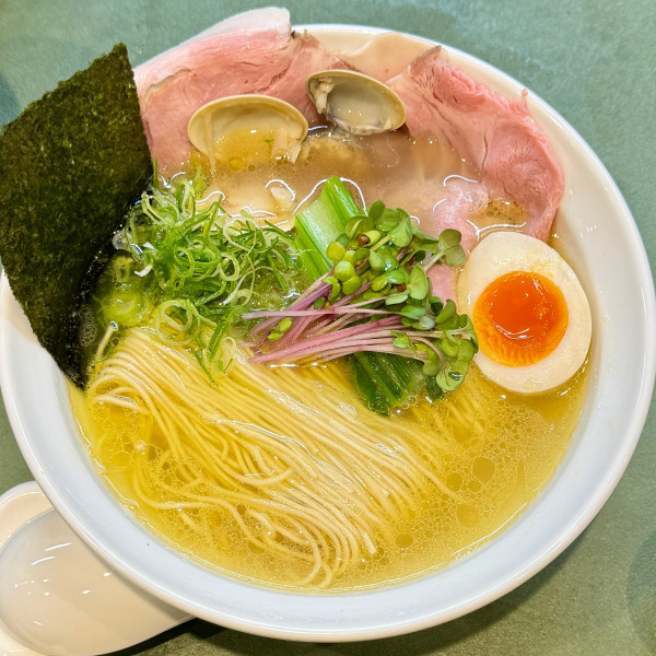 「上中華飛騨地鶏と蛤の貝塩」@中華そば とり木瓜の写真