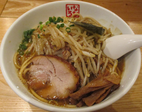 「もやしらーめん　1200円」@らーめん なないろの写真