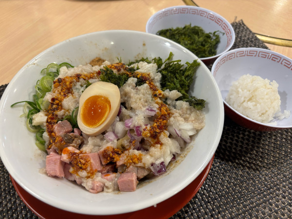 「まぜそば 中」@らーめん セアブラノ神 壬生本店の写真