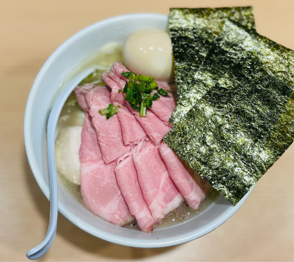 「特製くらむそば(塩)、大盛り、追加豚肩ロース」@貝出汁中華そば くらむの写真