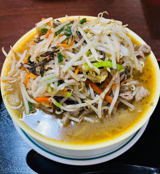 「メガ野菜炒めラーメン 1250円」@若大将の写真