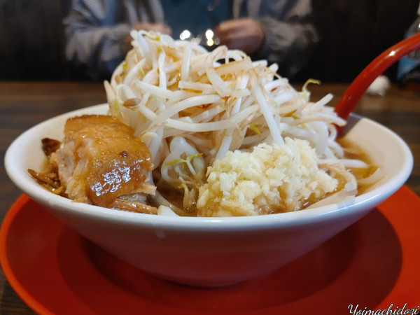 「らーめん（880円）」@麺と飯 トンじろの写真