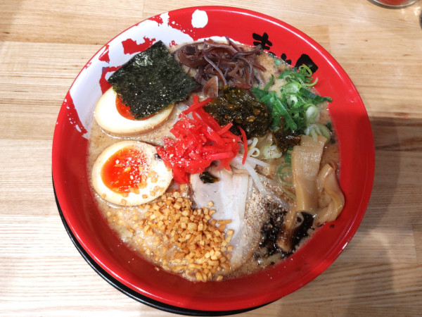 「煮卵魚介牛白湯　1320円」@ラーメンまこと屋 渋谷センター街本店の写真