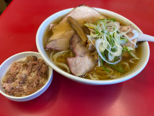 「チャーシュー麺・肉脂」@一品香 小山の写真