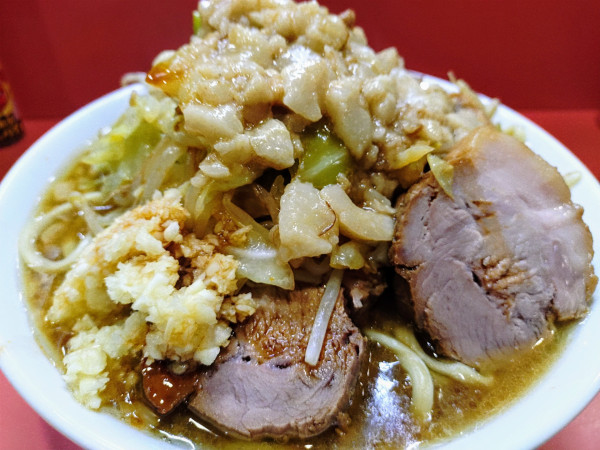 「ラーメン、全部でニンニクはマシマシ」@ラーメン二郎 仙川店の写真