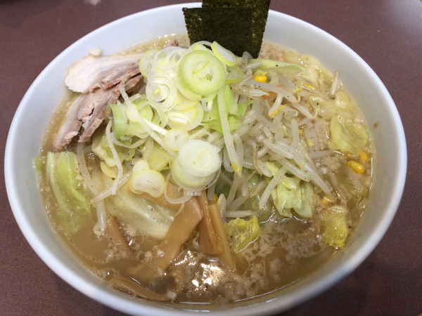 「ハッスル野菜ラーメン」@ハッスルラーメンホンマ 錦糸町店の写真