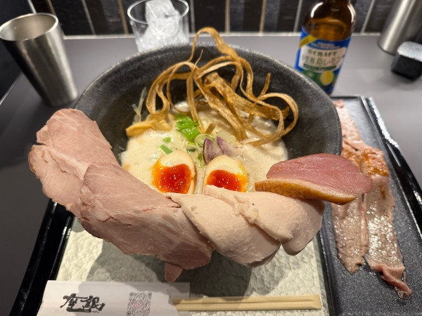 「特製鶏Soba＋肉寿司」@鶏soba座銀 横浜西口店の写真