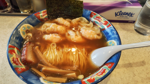 「海老ワンタン麺+ぎょうざ」@たんたん亭の写真