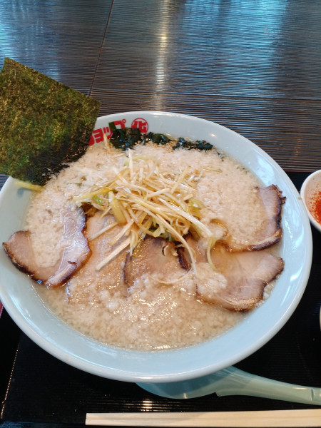 「ラーメン大盛チャーシューネギ背脂」@ラーメンショップ〇化 袖ケ浦蔵波台店の写真