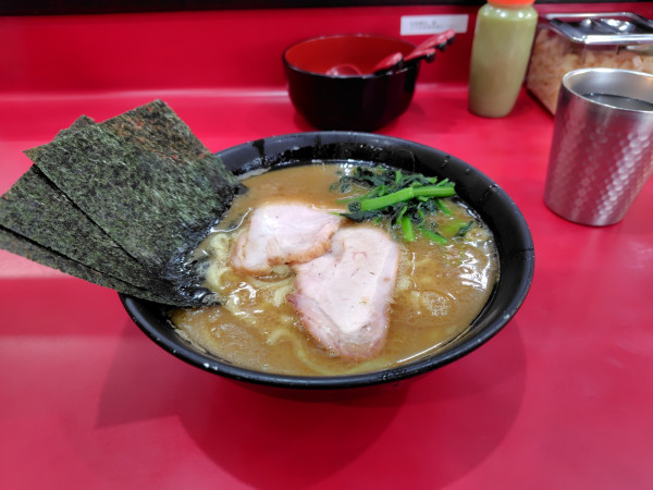 「ラーメン(並)¥900」@杉田家 千葉祐光店の写真
