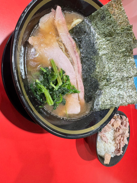 「朝ラーメンセット1000円」@らーめん直射日光の写真