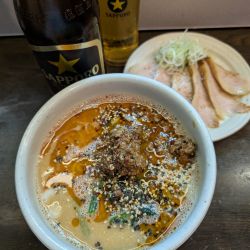担々麺＋特選とろ肉別盛り＋瓶ビール（中）