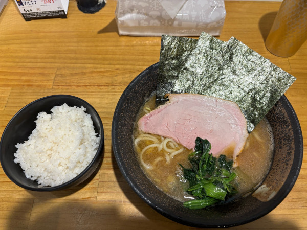 「豚骨醤油」@麺家 燻の写真