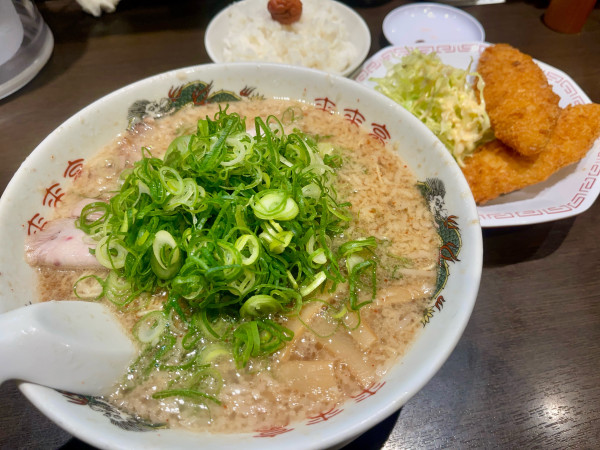 「白身魚フライ定食」@来来亭 川越山田店の写真
