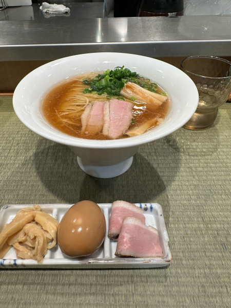 「鴨ラーメン上」@らーめん 鴨to葱 イイトルミネ新宿店の写真