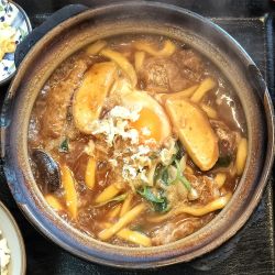 みそ煮込みうどん親子入り 1160円
