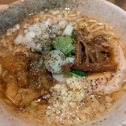 ラーメン(900円)