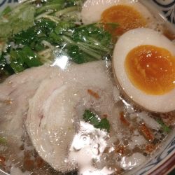 通堂うま塩ラーメン 新・おんな味　玉子入り