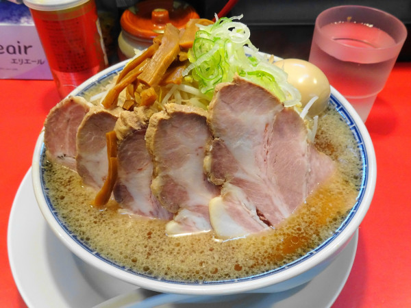 「ラーメン（850円）＋全部（200円）＋もやし増し」@中華そば 大河の写真