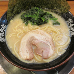 横浜家系ラーメン 壱角家 溝の口駅前通店の画像