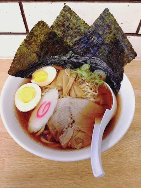 「スペシャル佐野ラーメン　７００円」@駅そば大宮の写真