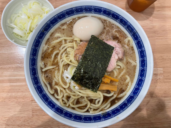 「ラーメン ¥1000 味付玉子 ¥150 ネギ ¥100」@中華そばの店 みのひの写真