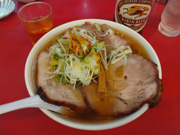 「チャーシューメン¥1150+ネギ増¥100+瓶ビール¥650」@一品香 小山の写真