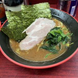 ラーメン　900円