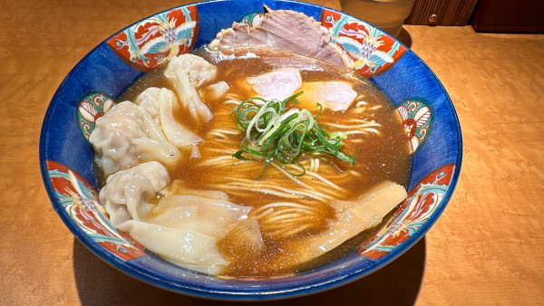 「ワンタン麺」@らぁ麺ゃ RYOMAの写真