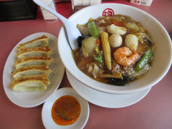 「珍來麺（９３５円）＋餃子３００円」@珍來 取手店の写真