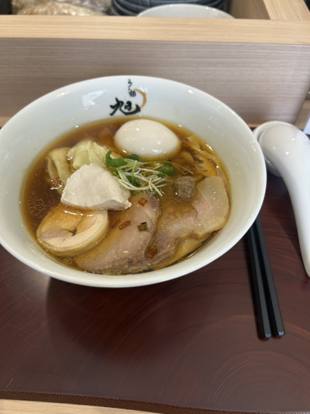 「特製ラーメン」@らぁ麺旭の写真