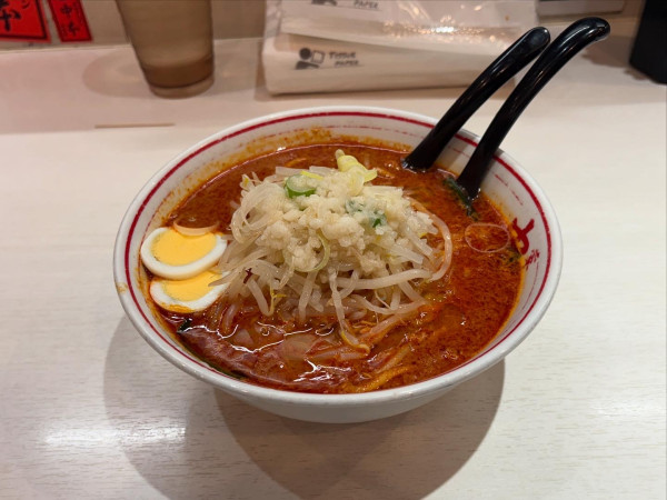 「胡麻極辛 背脂」@蒙古タンメン 中本 立川店の写真