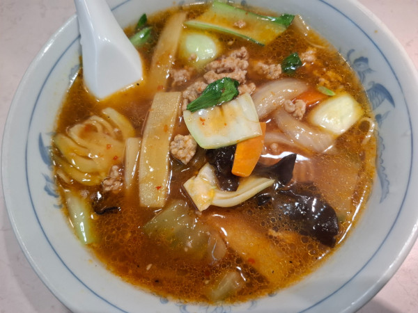 「タンタンメン８００円」@鳳華飯店 笹下本店の写真