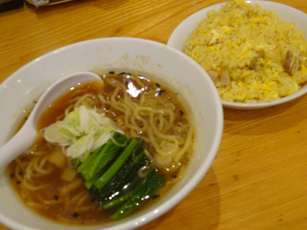 「然の中華そば 並+半チャーハンセット 1,000円」@町中華 然 ~いつかは僕の夢~の写真