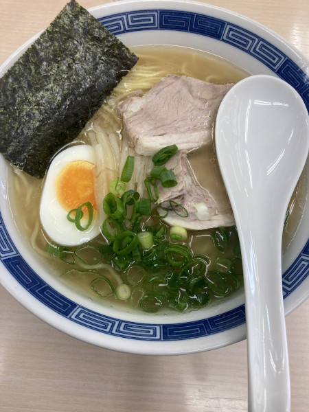 「塩とんこつラーメン並」@八作の写真