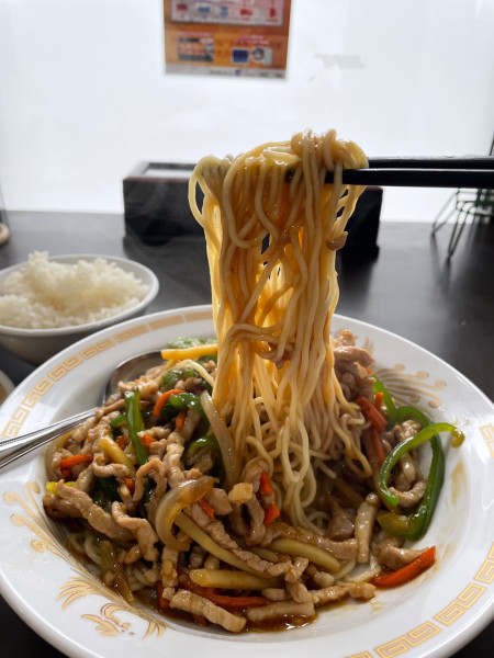 「まぜ麺　青椒肉絲　￥９５０」@中華料理 栄徳の写真