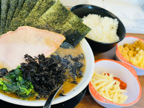 「ラーメン 他 1,750円」@との丸家 成東店の写真