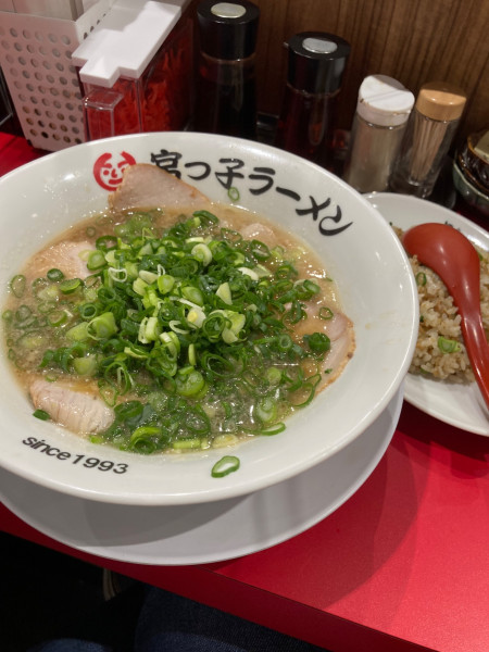 「宮っ子ラーメンとチャーハン（値段忘れ）」@宮っ子ラーメン 本店の写真