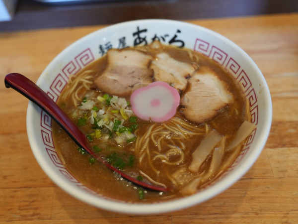 「豚骨中華そば」@麺屋あがらの写真